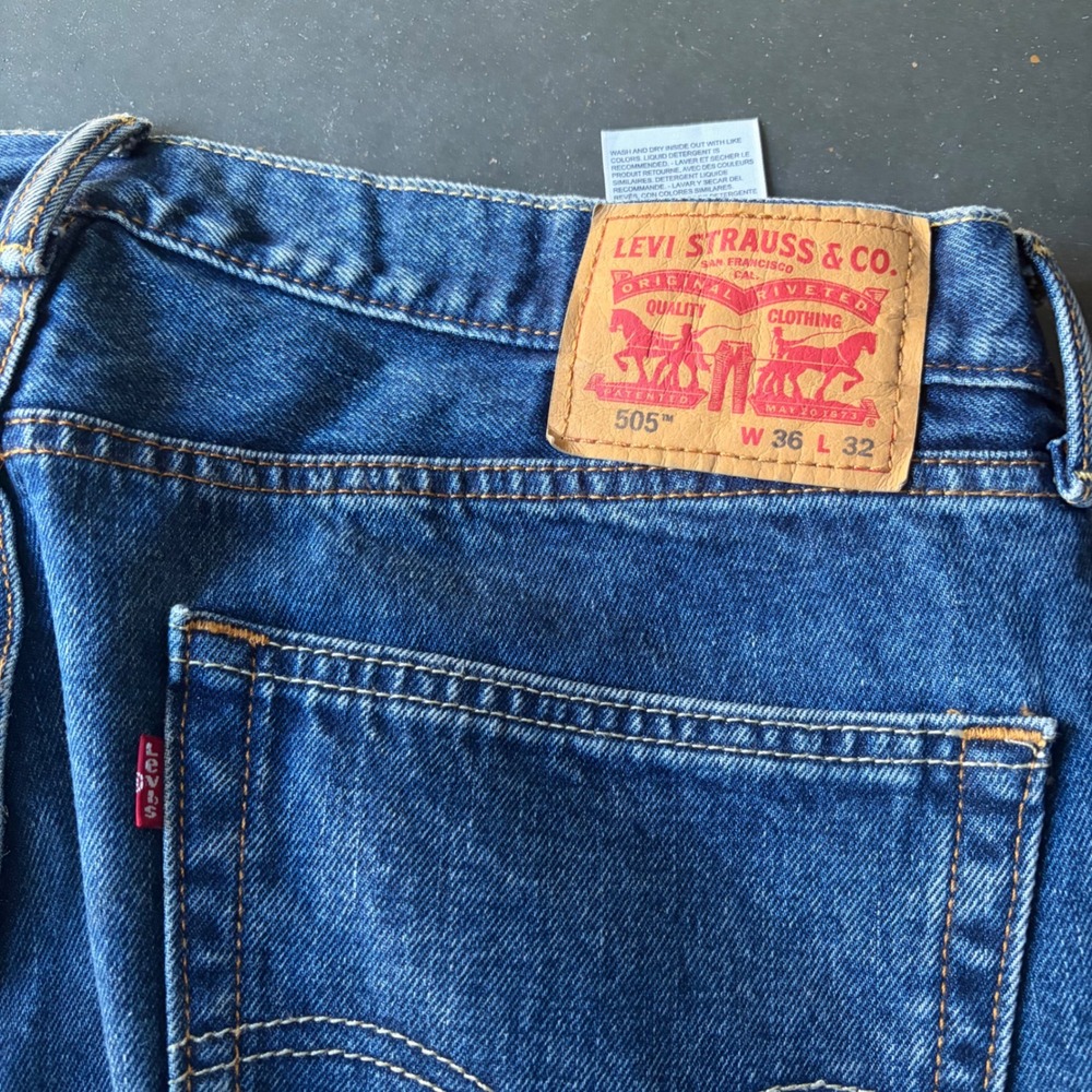 Levis 505 Regular Fit Straight Leg Blue Denim Jeans Mens W36 L32 - Picture 3 of 7